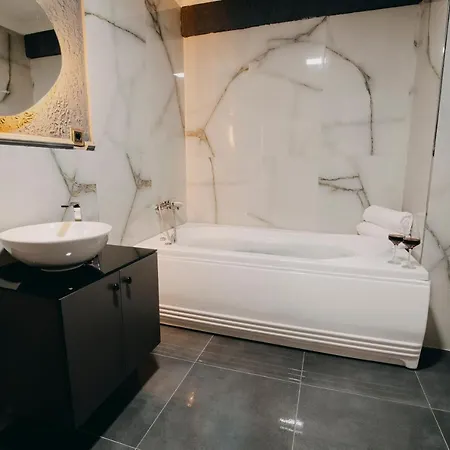Enna Hotel 3*